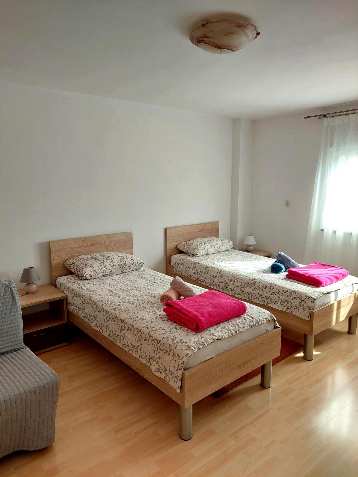 Dina Apartments Pula Exterior foto